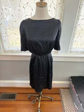 Mischen 100% Silk Black Cocktail Dress with Zipper Sleeve Details Size 4